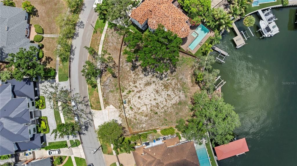 For Sale: $4,890,000 (0.40 acres)