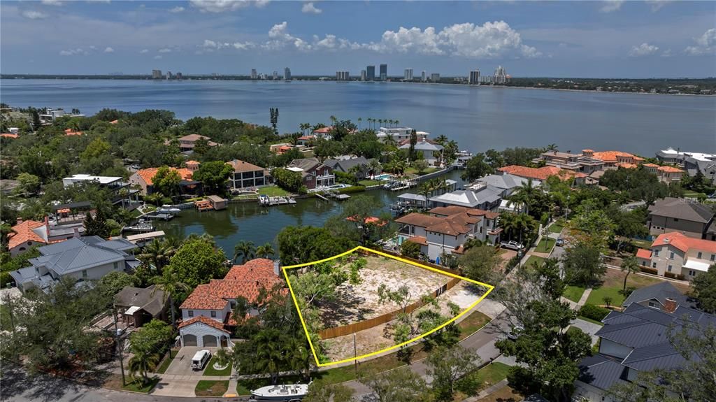 For Sale: $4,890,000 (0.40 acres)