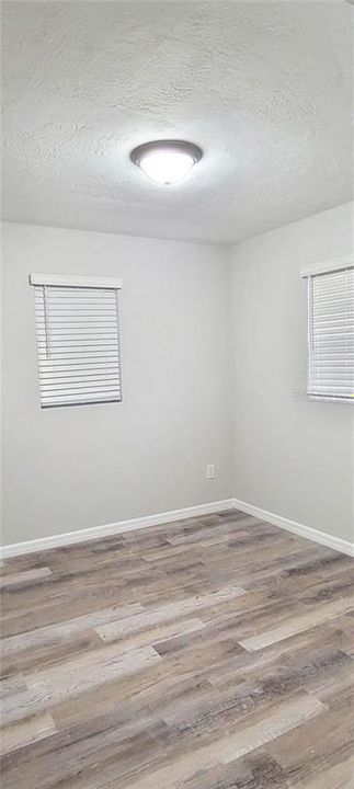 В аренду: $1,695 (2 спален, 1 ванн, 945 Квадратных фут)