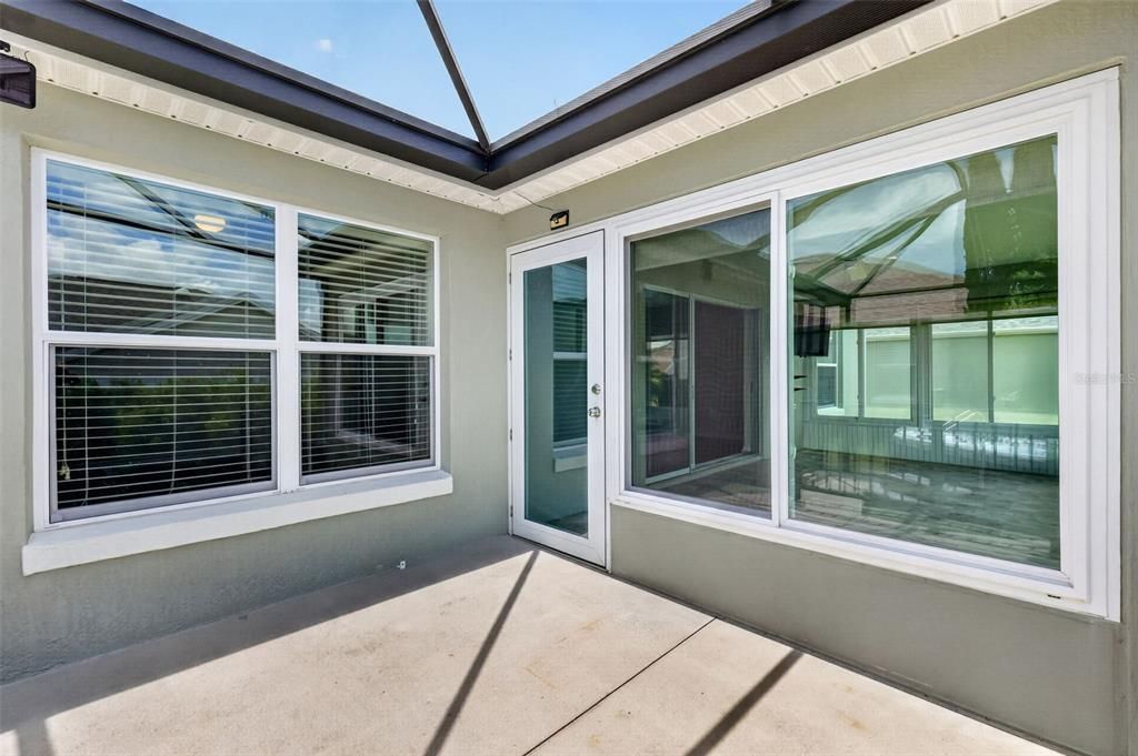 For Sale: $425,000 (3 beds, 2 baths, 1541 Square Feet)