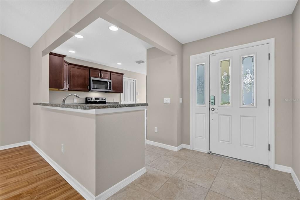 For Sale: $425,000 (3 beds, 2 baths, 1541 Square Feet)