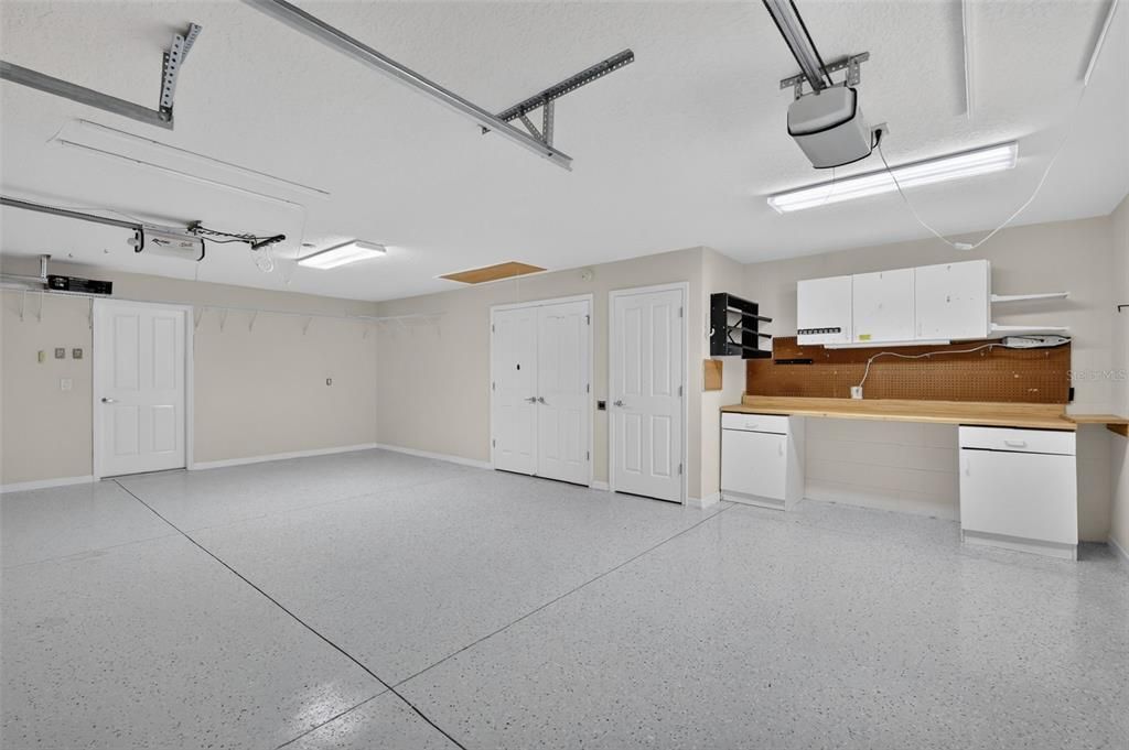 For Sale: $425,000 (3 beds, 2 baths, 1541 Square Feet)