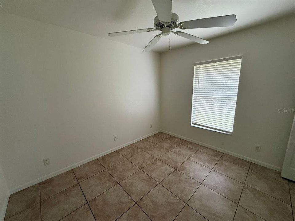 В аренду: $1,795 (3 спален, 2 ванн, 1241 Квадратных фут)
