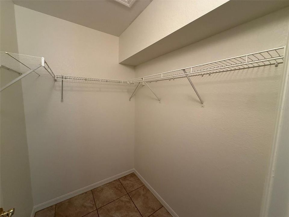 В аренду: $1,795 (3 спален, 2 ванн, 1241 Квадратных фут)