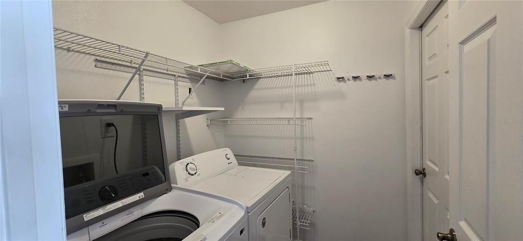 В аренду: $1,900 (3 спален, 2 ванн, 1511 Квадратных фут)