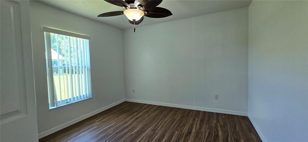 В аренду: $1,900 (3 спален, 2 ванн, 1511 Квадратных фут)