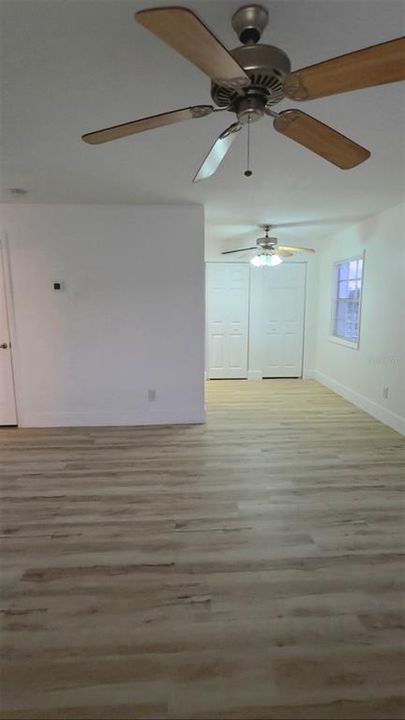 For Rent: $2,050 (2 beds, 1 baths, 720 Square Feet)