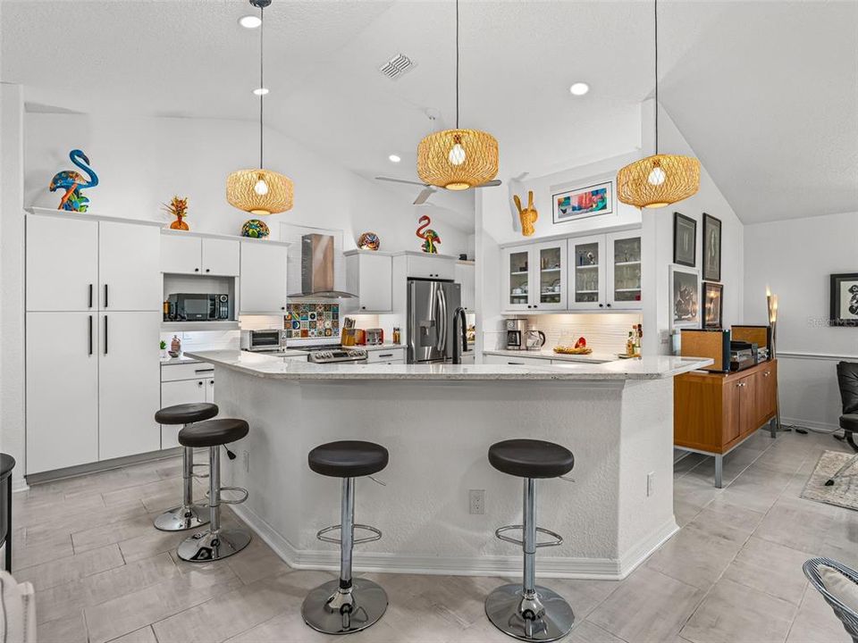 En Venta: $538,000 (3 camas, 3 baños, 2222 Pies cuadrados)