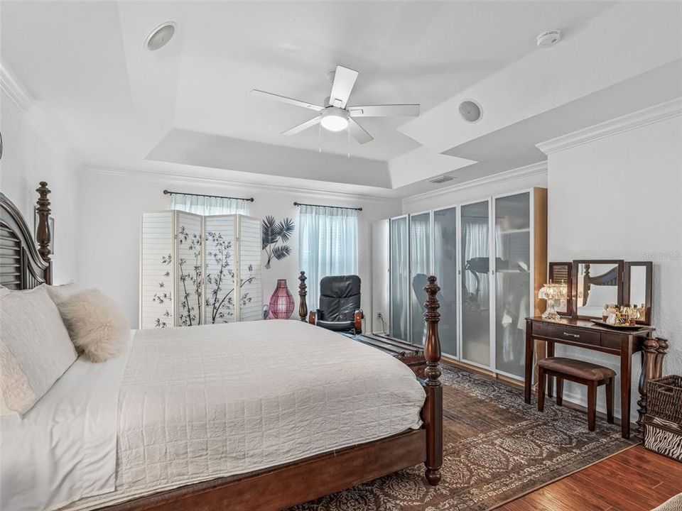 En Venta: $538,000 (3 camas, 3 baños, 2222 Pies cuadrados)