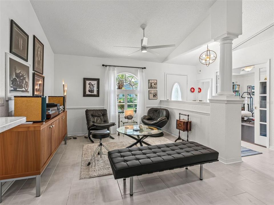 En Venta: $538,000 (3 camas, 3 baños, 2222 Pies cuadrados)