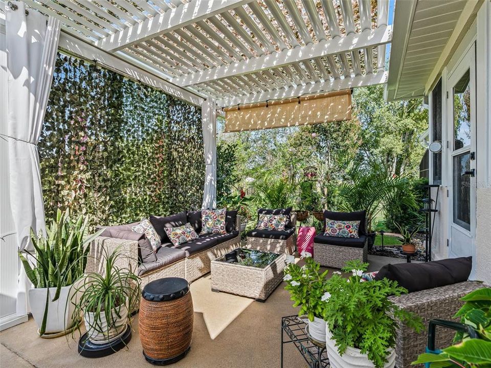 En Venta: $538,000 (3 camas, 3 baños, 2222 Pies cuadrados)