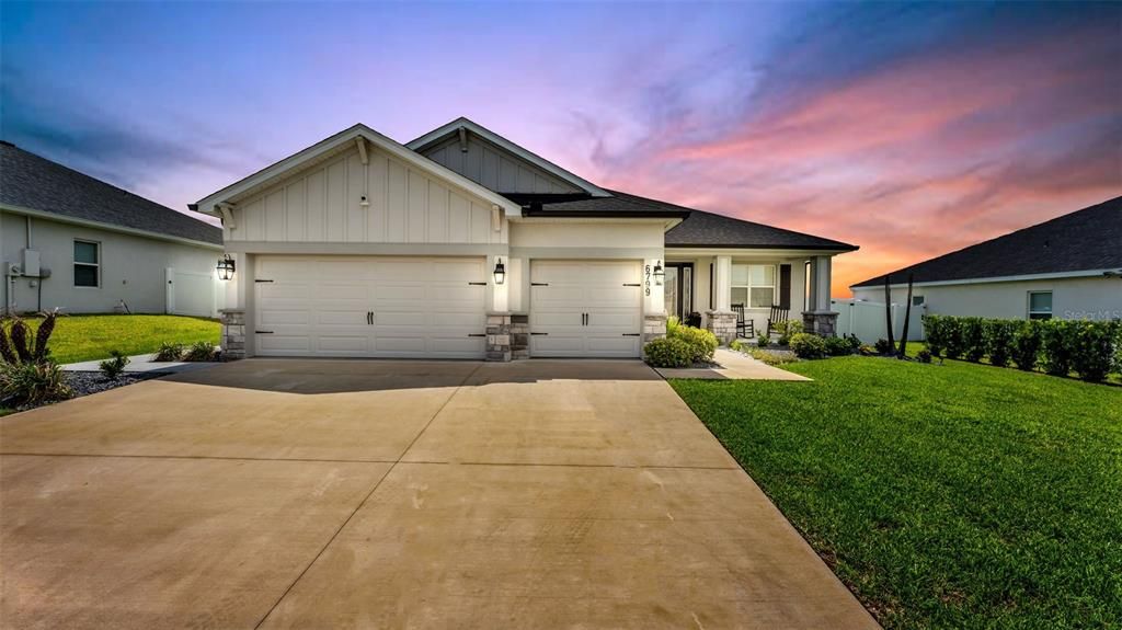 For Sale: $545,000 (4 beds, 3 baths, 2566 Square Feet)