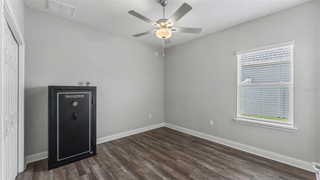 For Sale: $545,000 (4 beds, 3 baths, 2566 Square Feet)