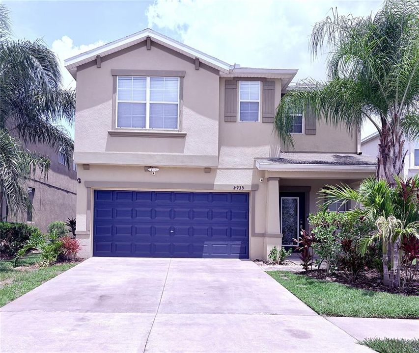 Recently Rented: $2,650 (6 beds, 3 baths, 2611 Square Feet)