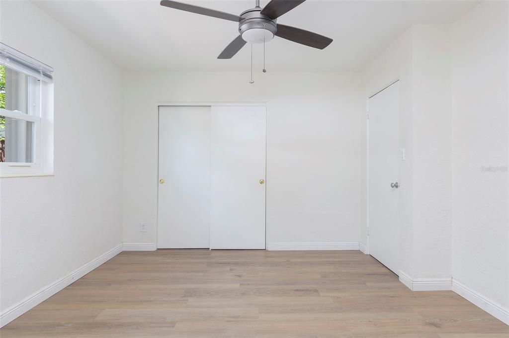 Activo con contrato: $409,900 (2 camas, 2 baños, 1272 Pies cuadrados)