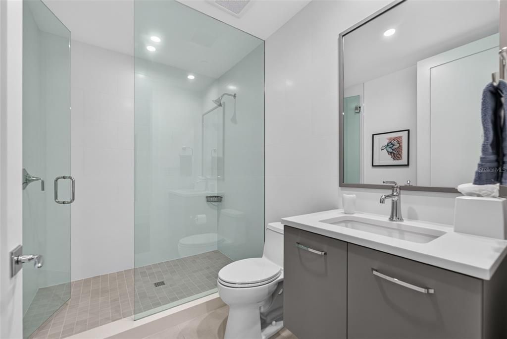 For Sale: $2,650,000 (3 beds, 3 baths, 2985 Square Feet)