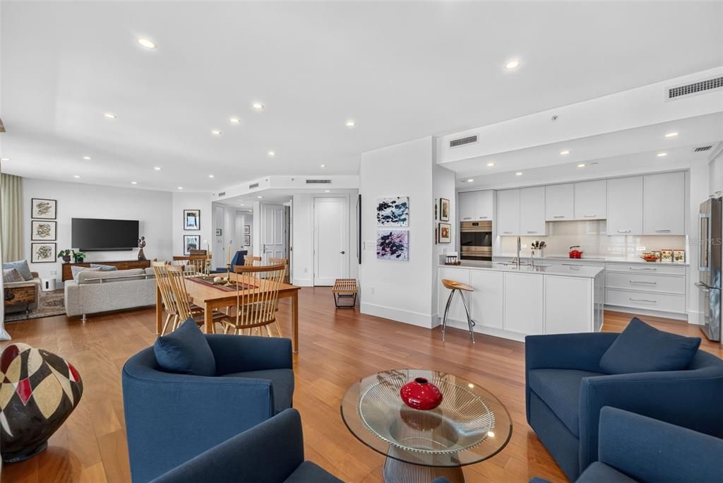 For Sale: $2,650,000 (3 beds, 3 baths, 2985 Square Feet)