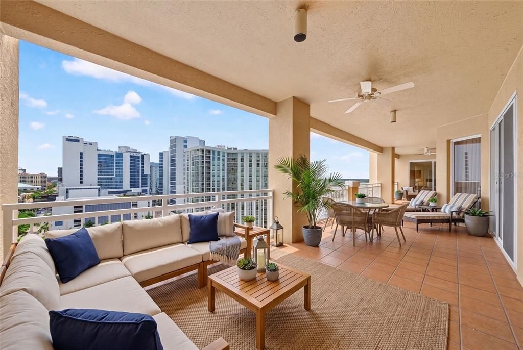 For Sale: $2,650,000 (3 beds, 3 baths, 2985 Square Feet)