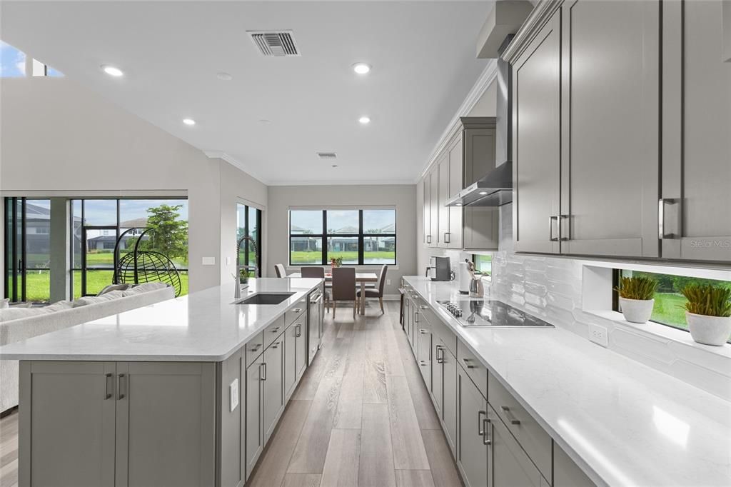 For Sale: $1,095,000 (5 beds, 4 baths, 4404 Square Feet)