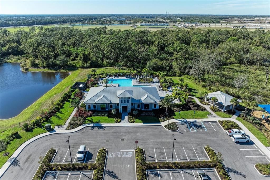 For Sale: $1,095,000 (5 beds, 4 baths, 4404 Square Feet)