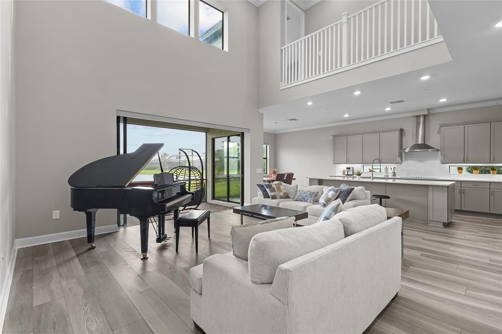 For Sale: $1,095,000 (5 beds, 4 baths, 4404 Square Feet)