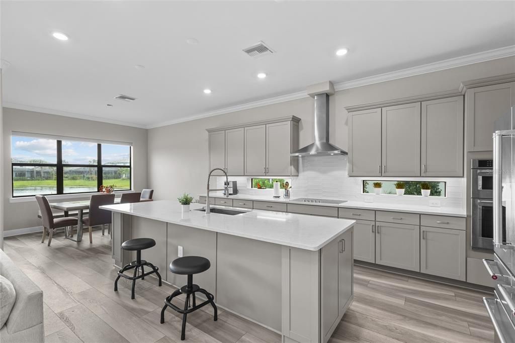 For Sale: $1,095,000 (5 beds, 4 baths, 4404 Square Feet)