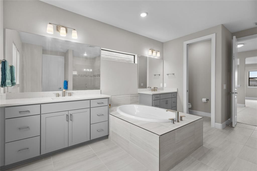 For Sale: $1,095,000 (5 beds, 4 baths, 4404 Square Feet)