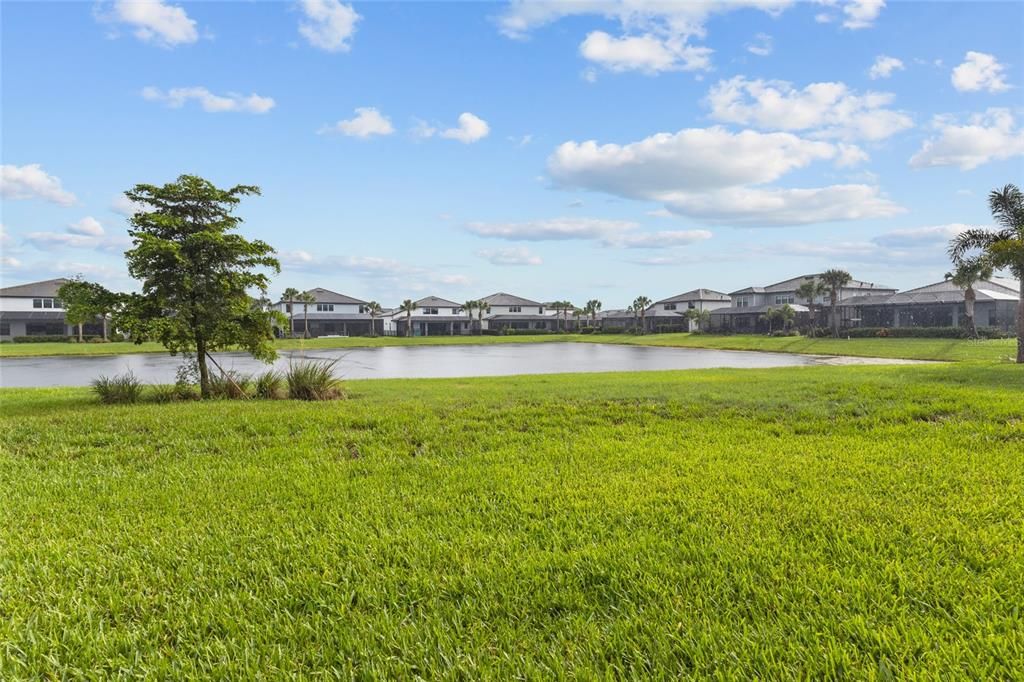 For Sale: $1,095,000 (5 beds, 4 baths, 4404 Square Feet)