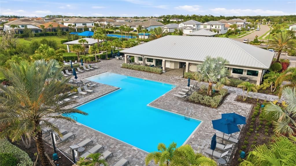 For Sale: $1,095,000 (5 beds, 4 baths, 4404 Square Feet)