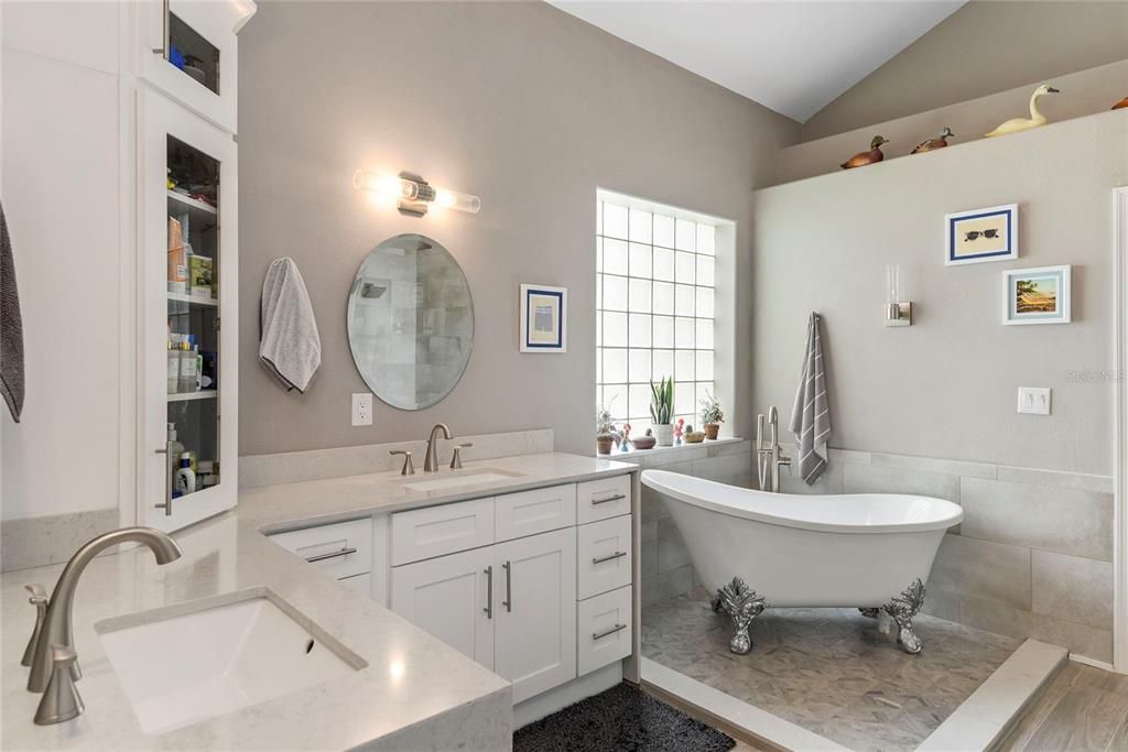 For Sale: $859,900 (4 beds, 4 baths, 3286 Square Feet)