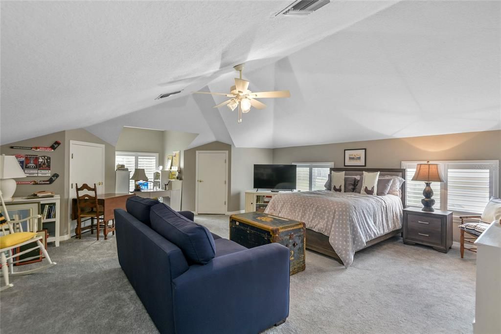 For Sale: $859,900 (4 beds, 4 baths, 3286 Square Feet)