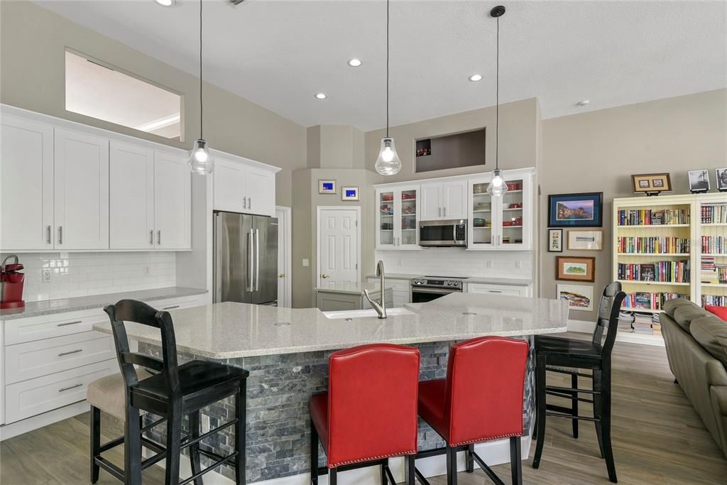 For Sale: $859,900 (4 beds, 4 baths, 3286 Square Feet)