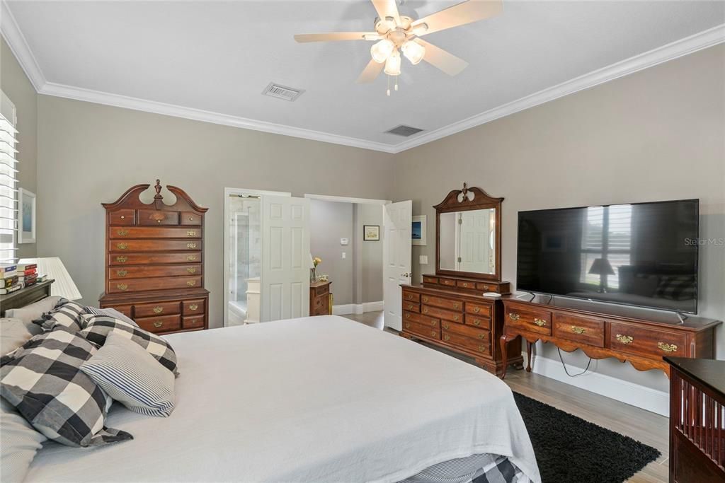 For Sale: $859,900 (4 beds, 4 baths, 3286 Square Feet)