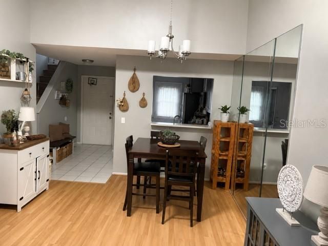 В аренду: $1,850 (3 спален, 2 ванн, 1214 Квадратных фут)