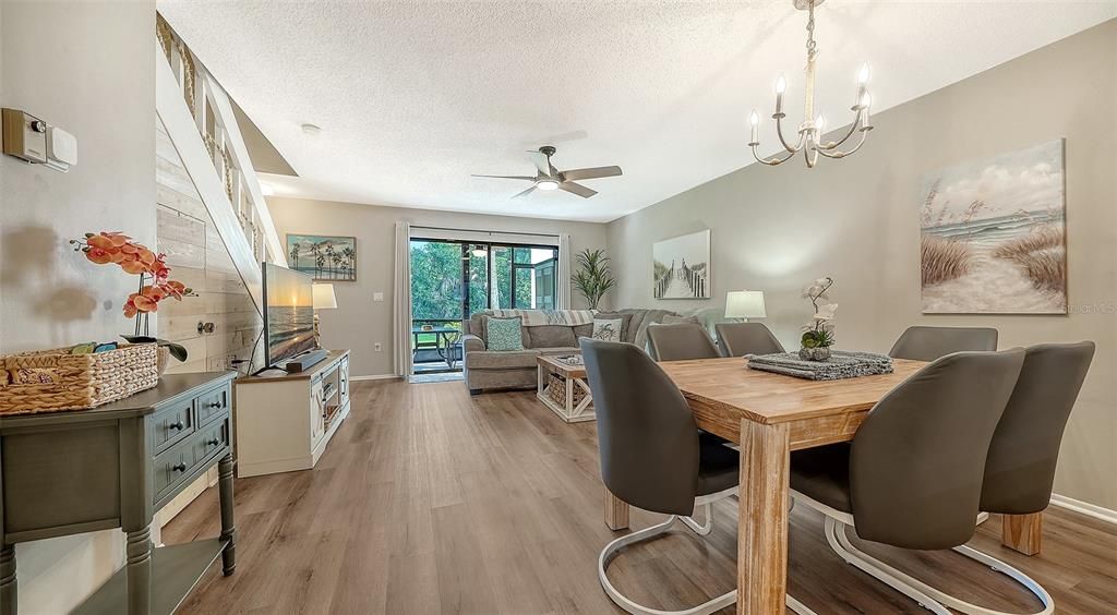 For Sale: $373,750 (2 beds, 1 baths, 1036 Square Feet)