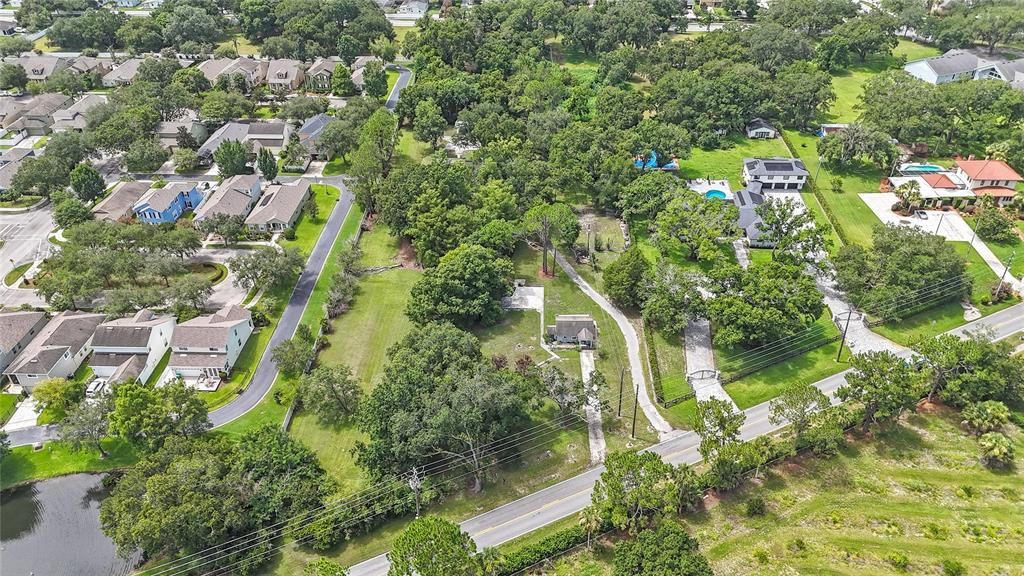 En Venta: $2,500,000 (0.91 acres)