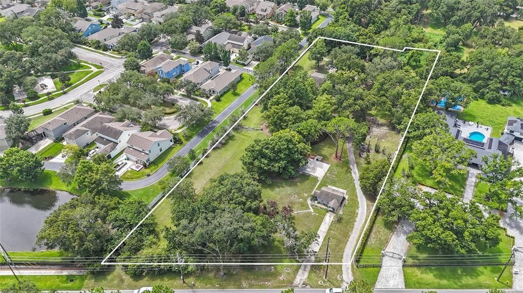 En Venta: $2,500,000 (0.91 acres)
