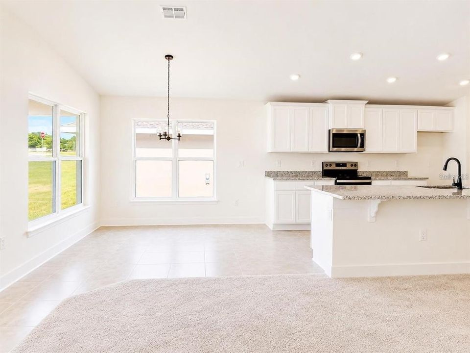 En Venta: $355,900 (3 camas, 2 baños, 1970 Pies cuadrados)