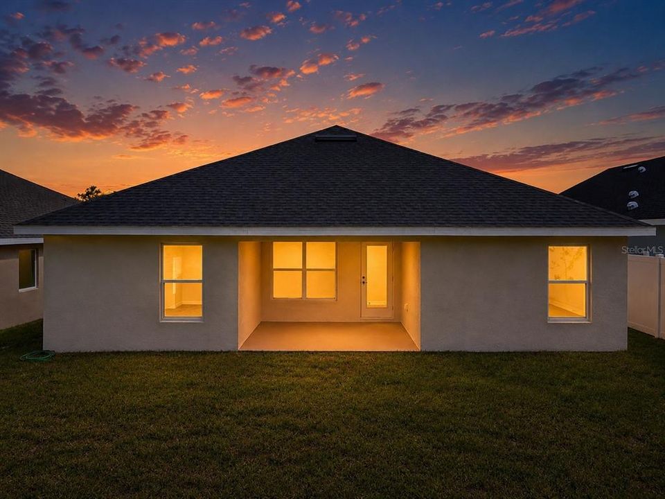 En Venta: $355,900 (3 camas, 2 baños, 1970 Pies cuadrados)
