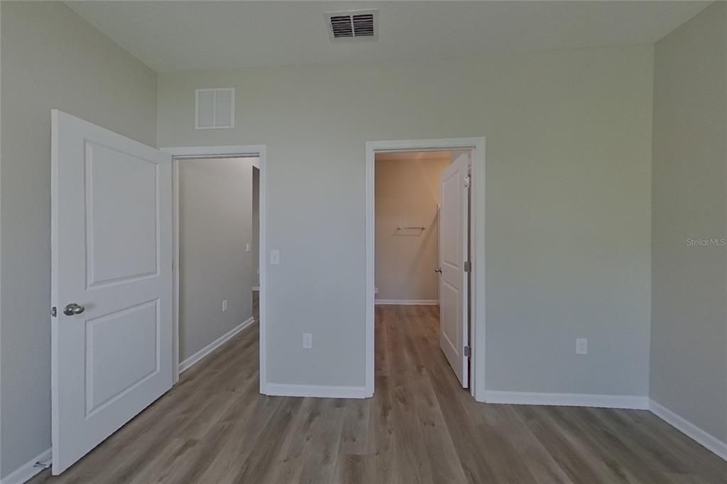 For Rent: $2,169 (4 beds, 2 baths, 1999 Square Feet)