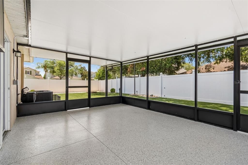 For Sale: $349,900 (3 beds, 2 baths, 1139 Square Feet)