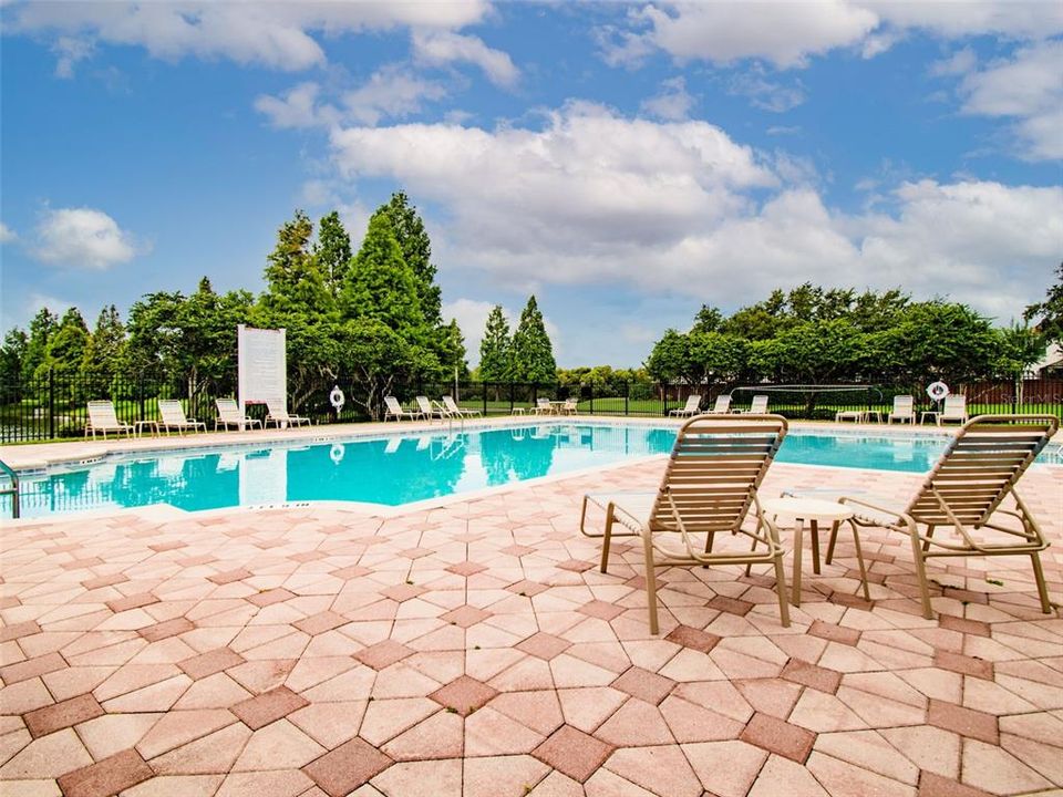 For Sale: $349,900 (3 beds, 2 baths, 1139 Square Feet)