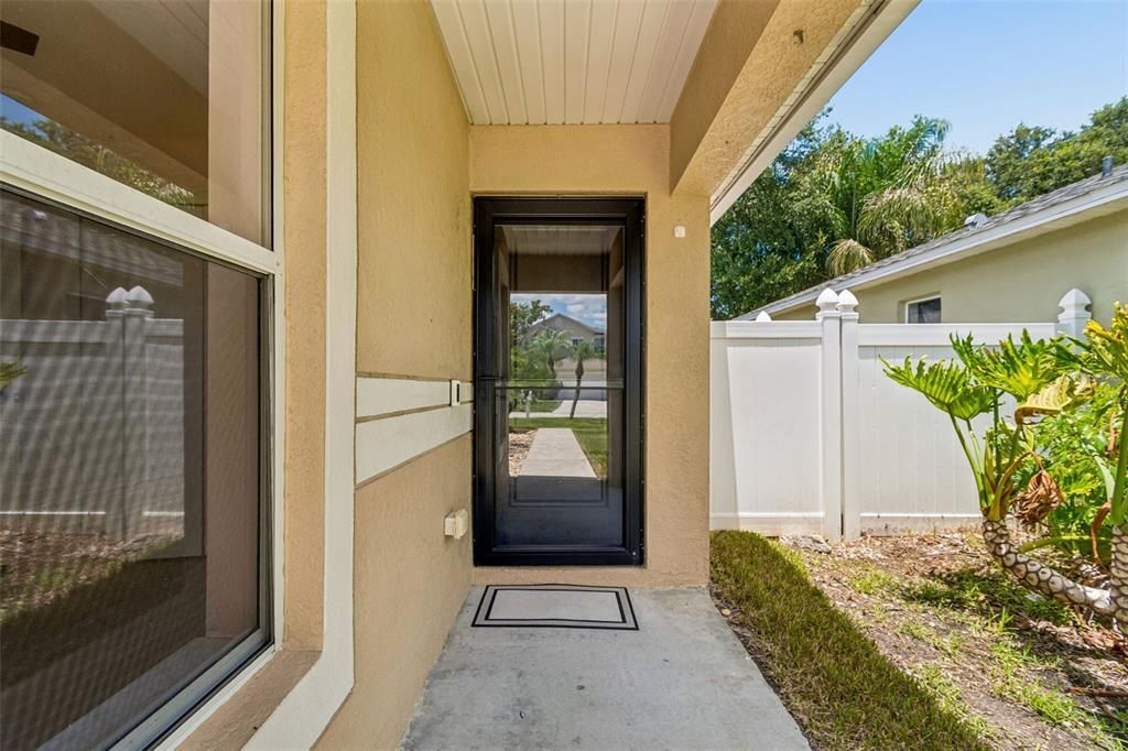 For Sale: $349,900 (3 beds, 2 baths, 1139 Square Feet)