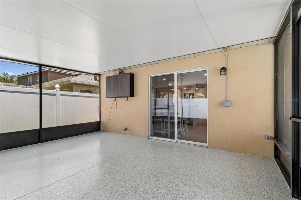 For Sale: $349,900 (3 beds, 2 baths, 1139 Square Feet)