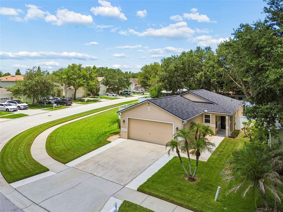 For Sale: $349,900 (3 beds, 2 baths, 1139 Square Feet)