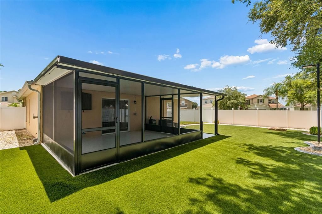 For Sale: $349,900 (3 beds, 2 baths, 1139 Square Feet)