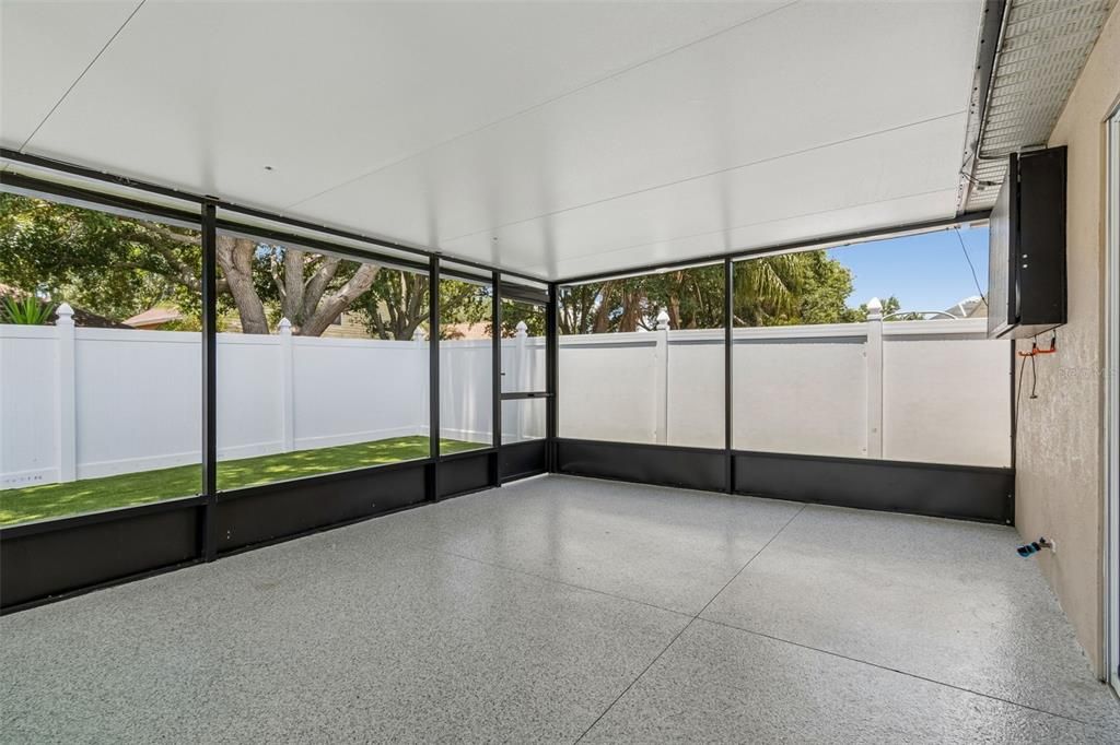 For Sale: $349,900 (3 beds, 2 baths, 1139 Square Feet)