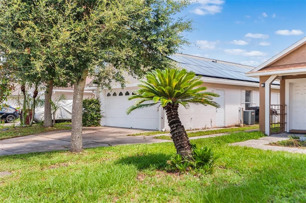 For Sale: $315,000 (3 beds, 3 baths, 1165 Square Feet)