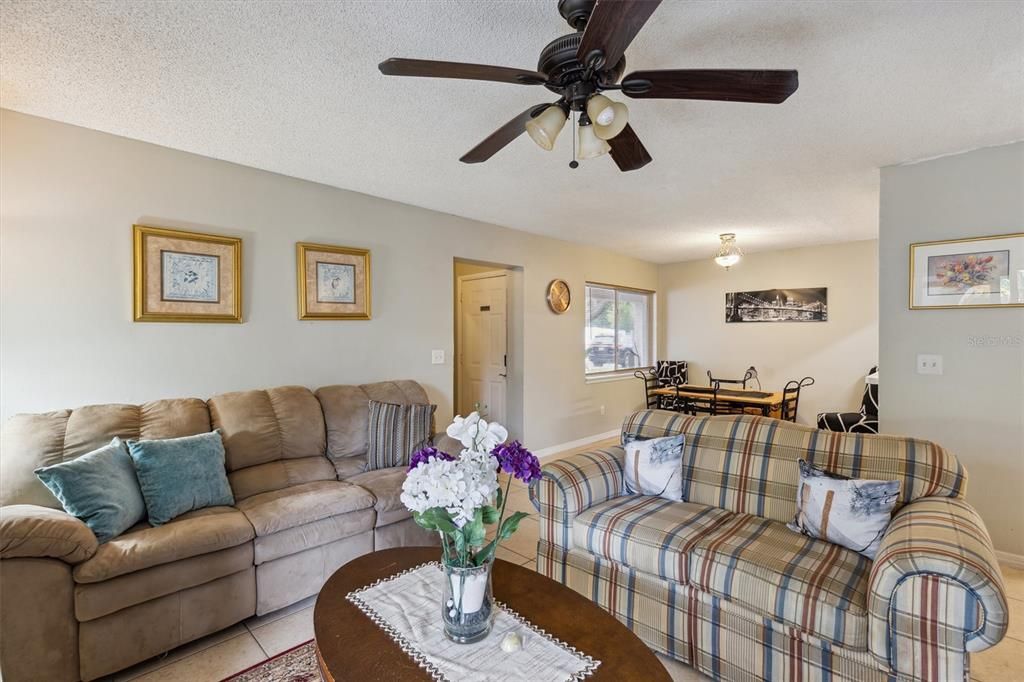 For Rent: $1,700 (2 beds, 2 baths, 1132 Square Feet)
