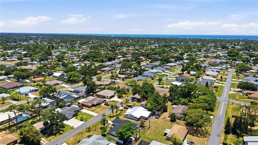 En Venta: $354,900 (2 camas, 2 baños, 1116 Pies cuadrados)